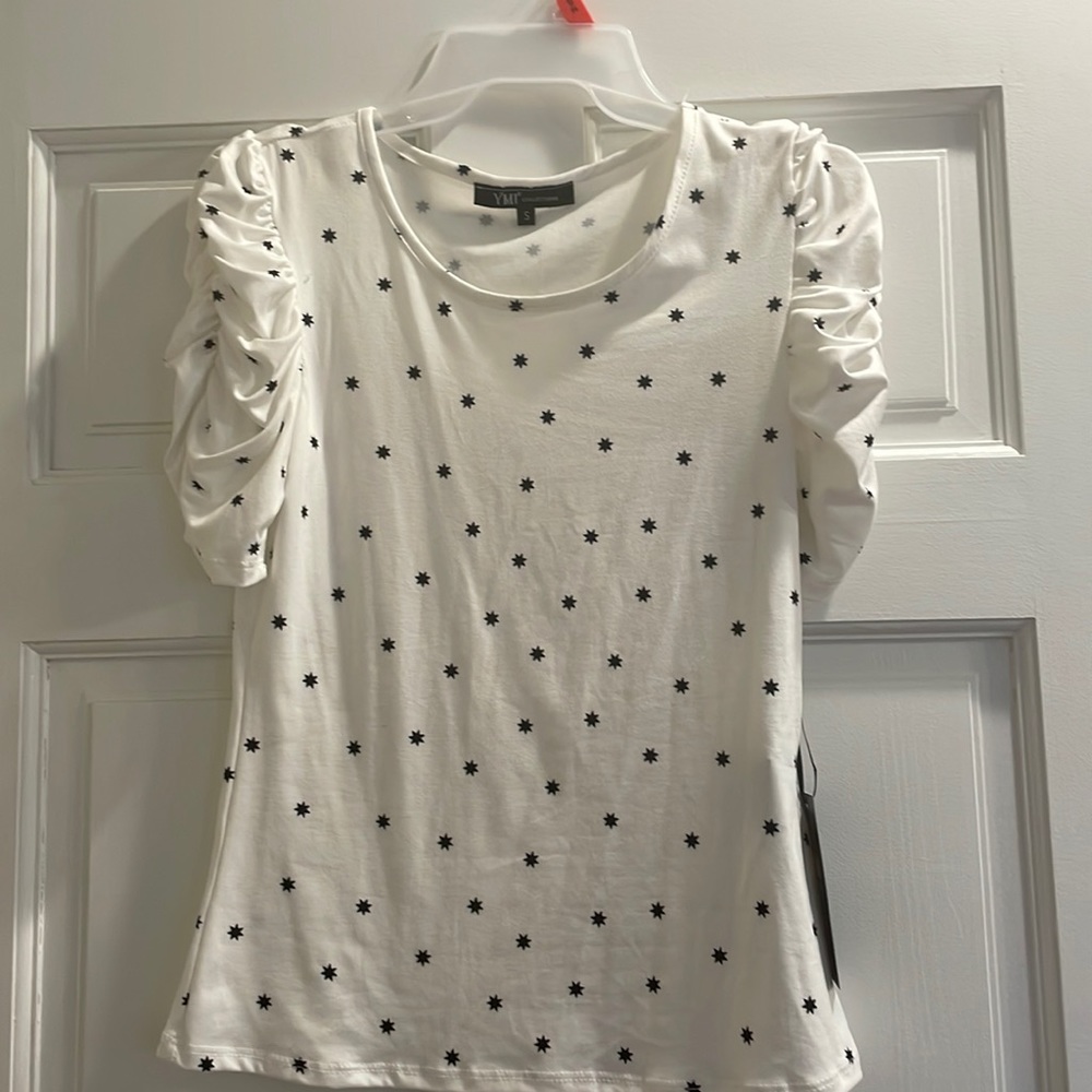 Puff sleeve top